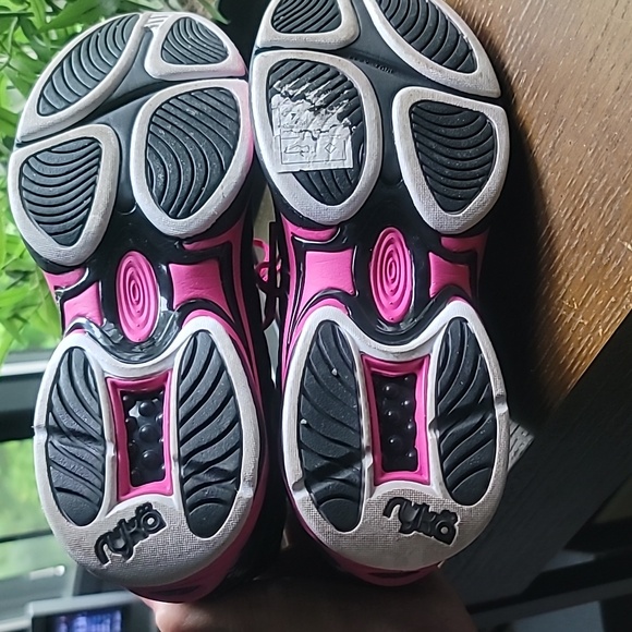 🦩Ryka Black and Pink Synergy - Picture 4 of 9